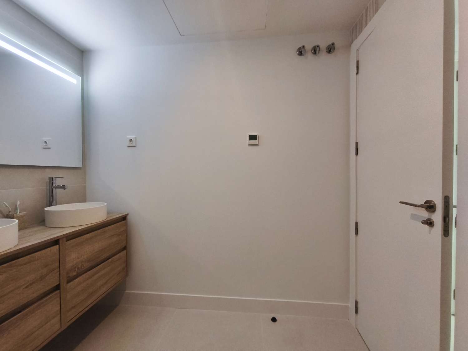 Hermoso apartamento con jardín privado en Las Loma del Higuerón!