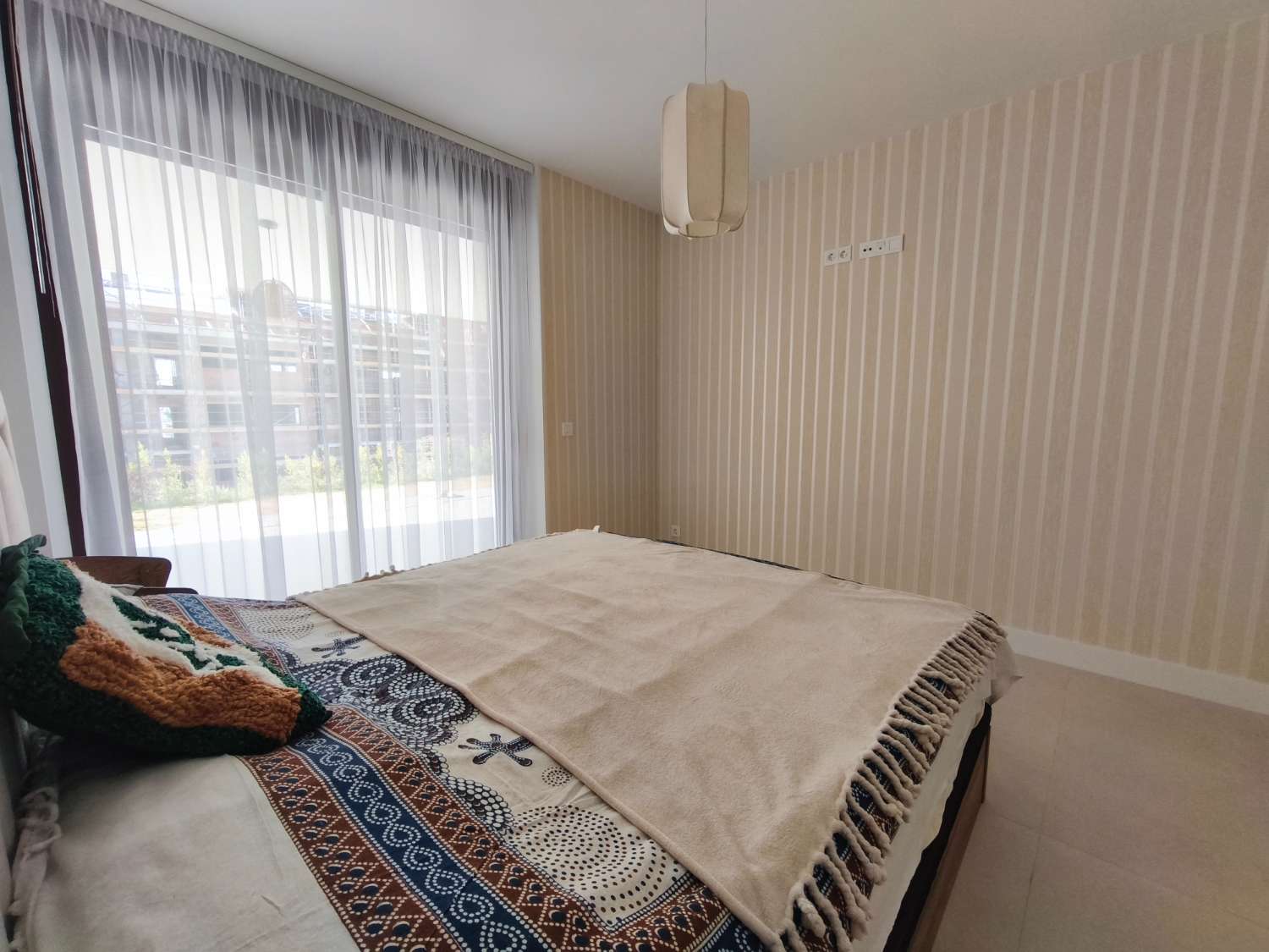Hermoso apartamento con jardín privado en Las Loma del Higuerón!