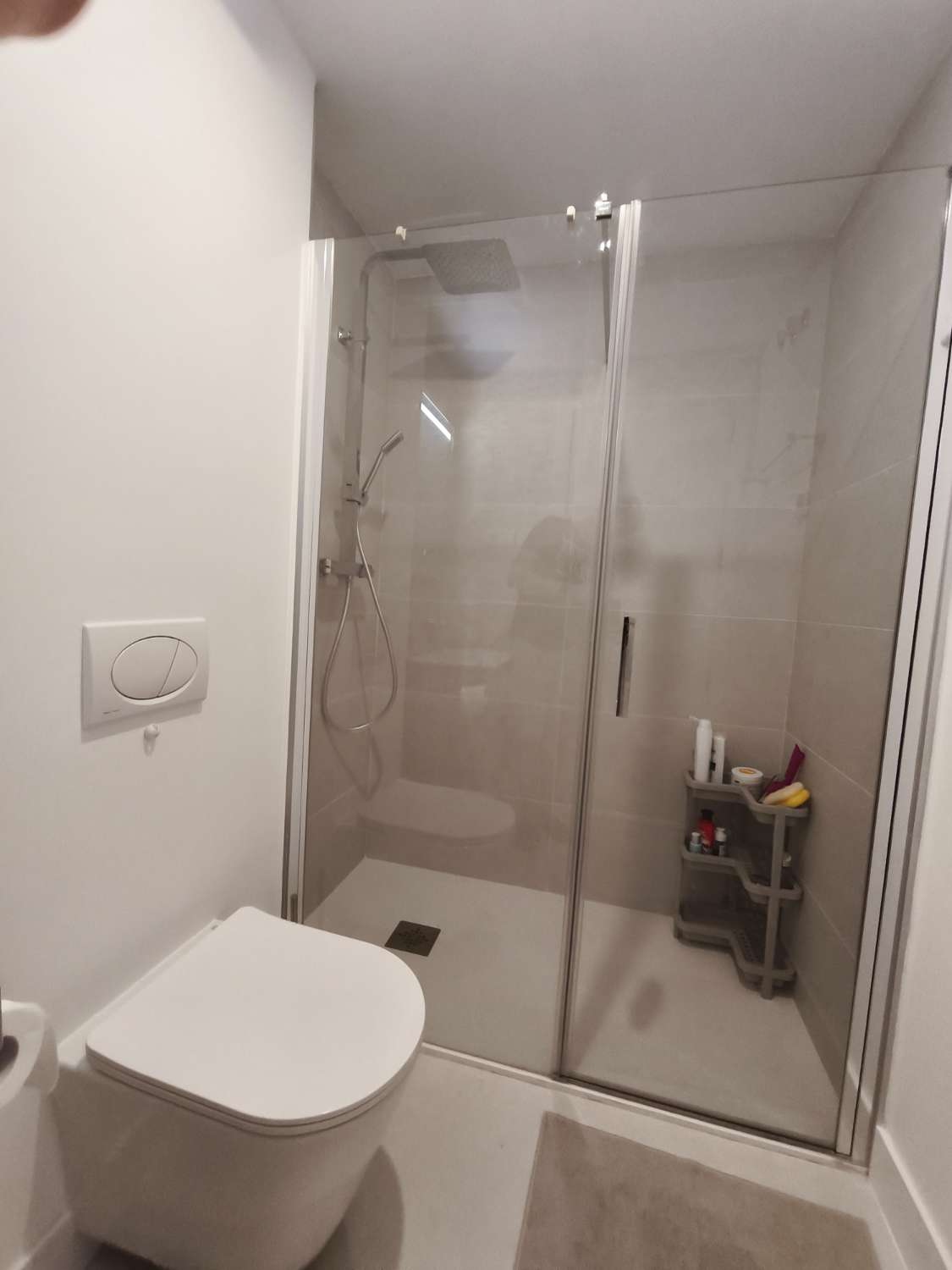 Hermoso apartamento con jardín privado en Las Loma del Higuerón!