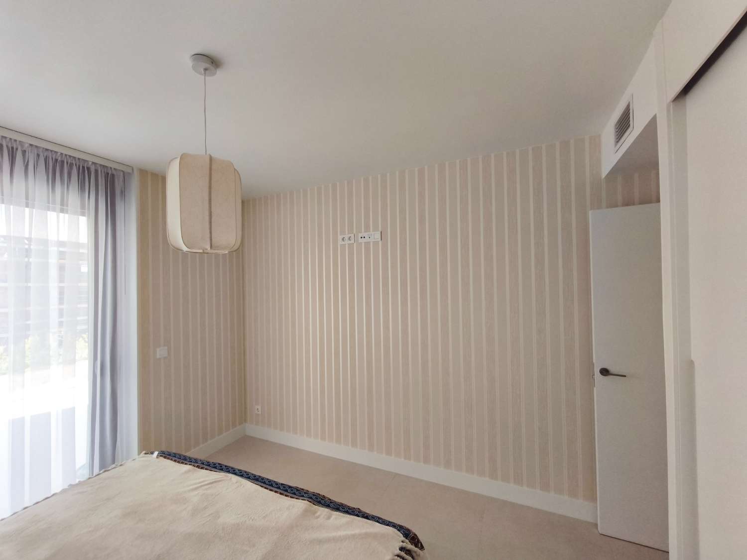Hermoso apartamento con jardín privado en Las Loma del Higuerón!