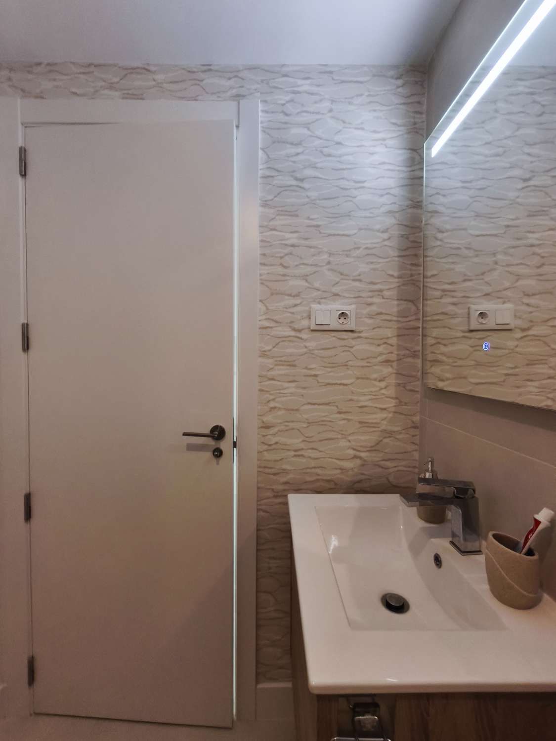 Hermoso apartamento con jardín privado en Las Loma del Higuerón!