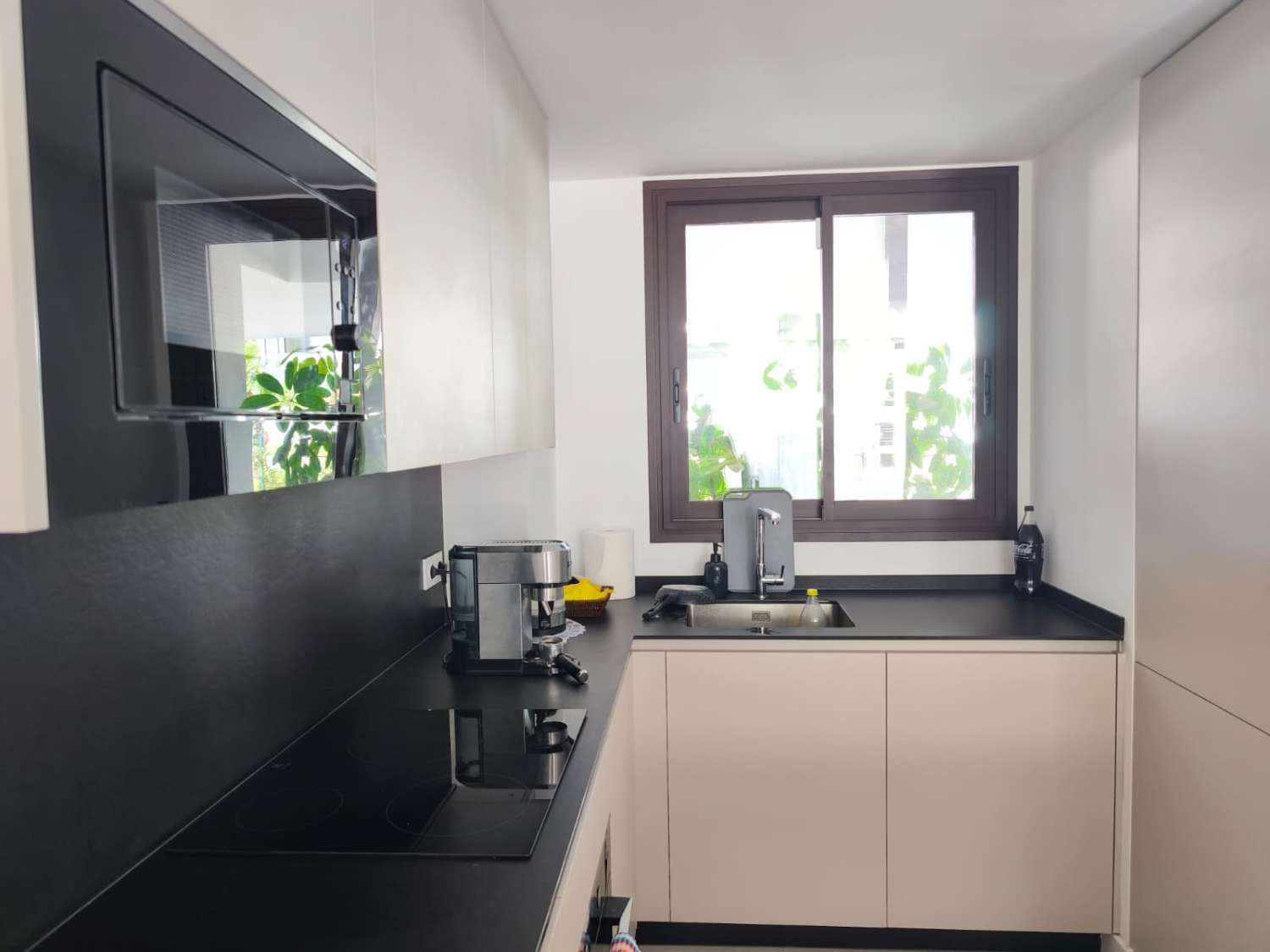 Hermoso apartamento con jardín privado en Las Loma del Higuerón!