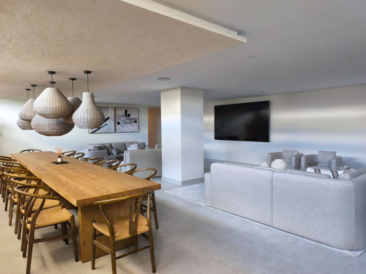 Hermoso apartamento con jardín privado en Las Loma del Higuerón!