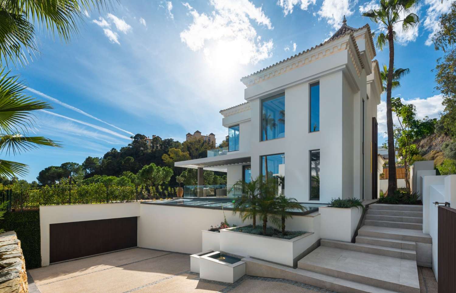 Hermosa villa de lujo con vistas al mar en La Quinta!