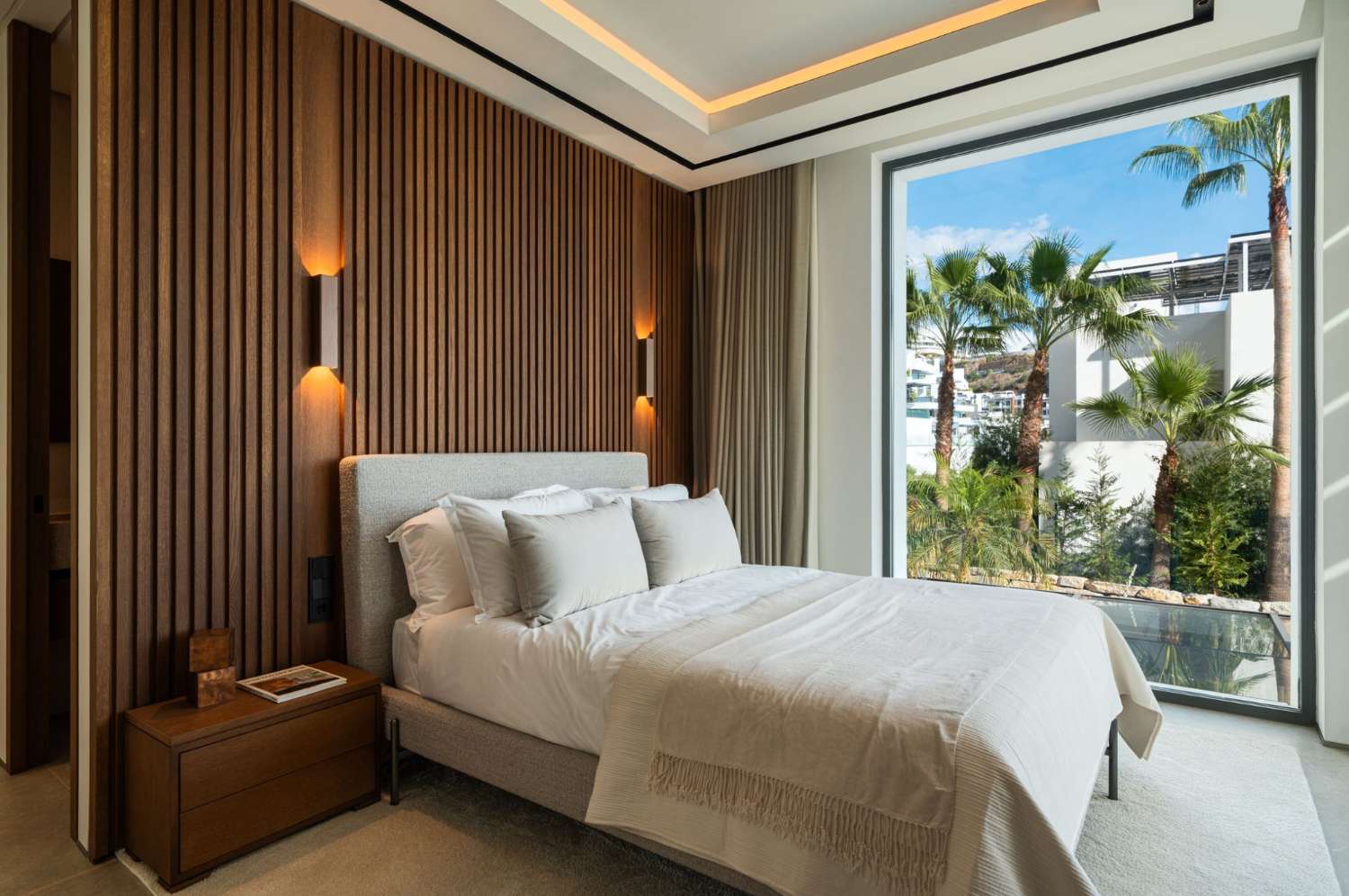 Hermosa villa de lujo con vistas al mar en La Quinta!