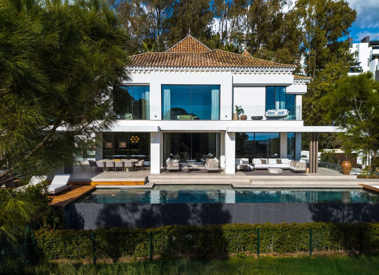 Hermosa villa de lujo con vistas al mar en La Quinta!