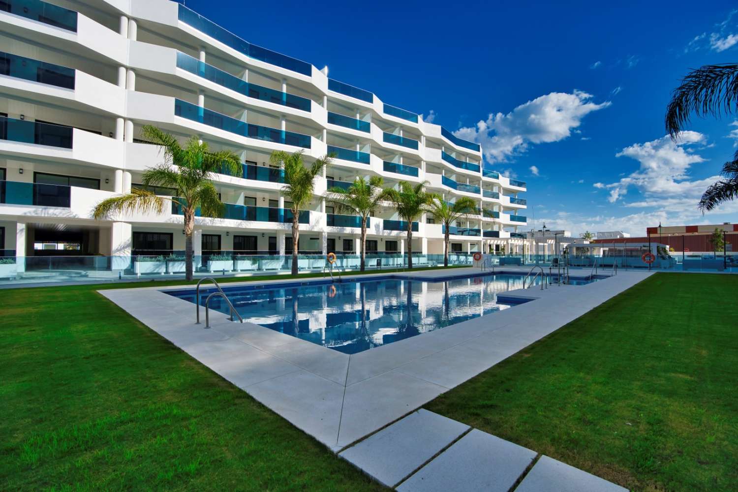 3 bed penthouses with large terrace in Fuengirola!